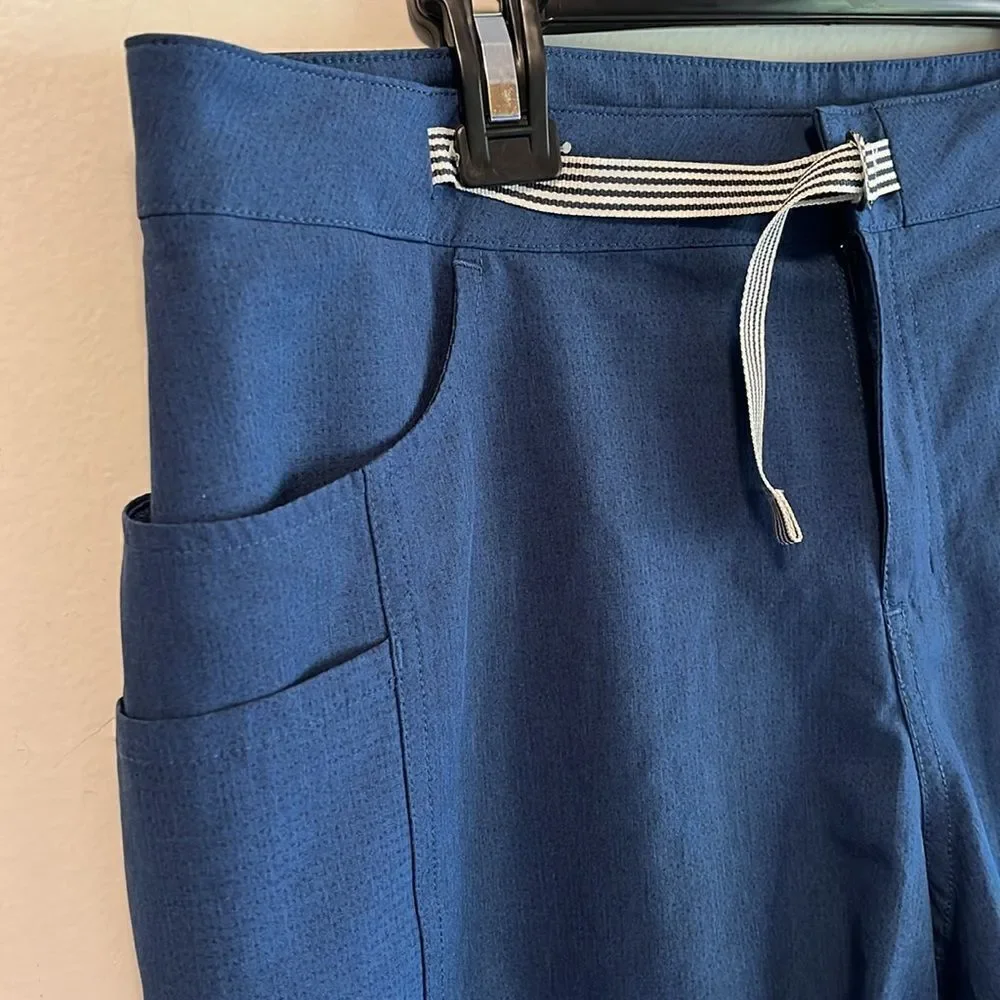 EXCELLENT CONDITION ZYIA ACTIVE BELTED NOT JUST A TRAIL HIKING SHORTS MEDIUM